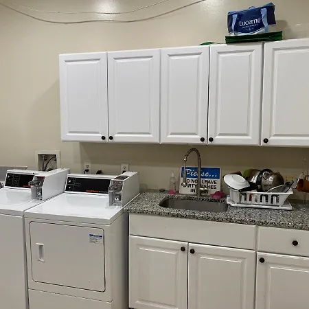 Dc International Hostel 1-2